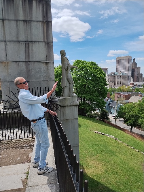 John, Roger Williams statue